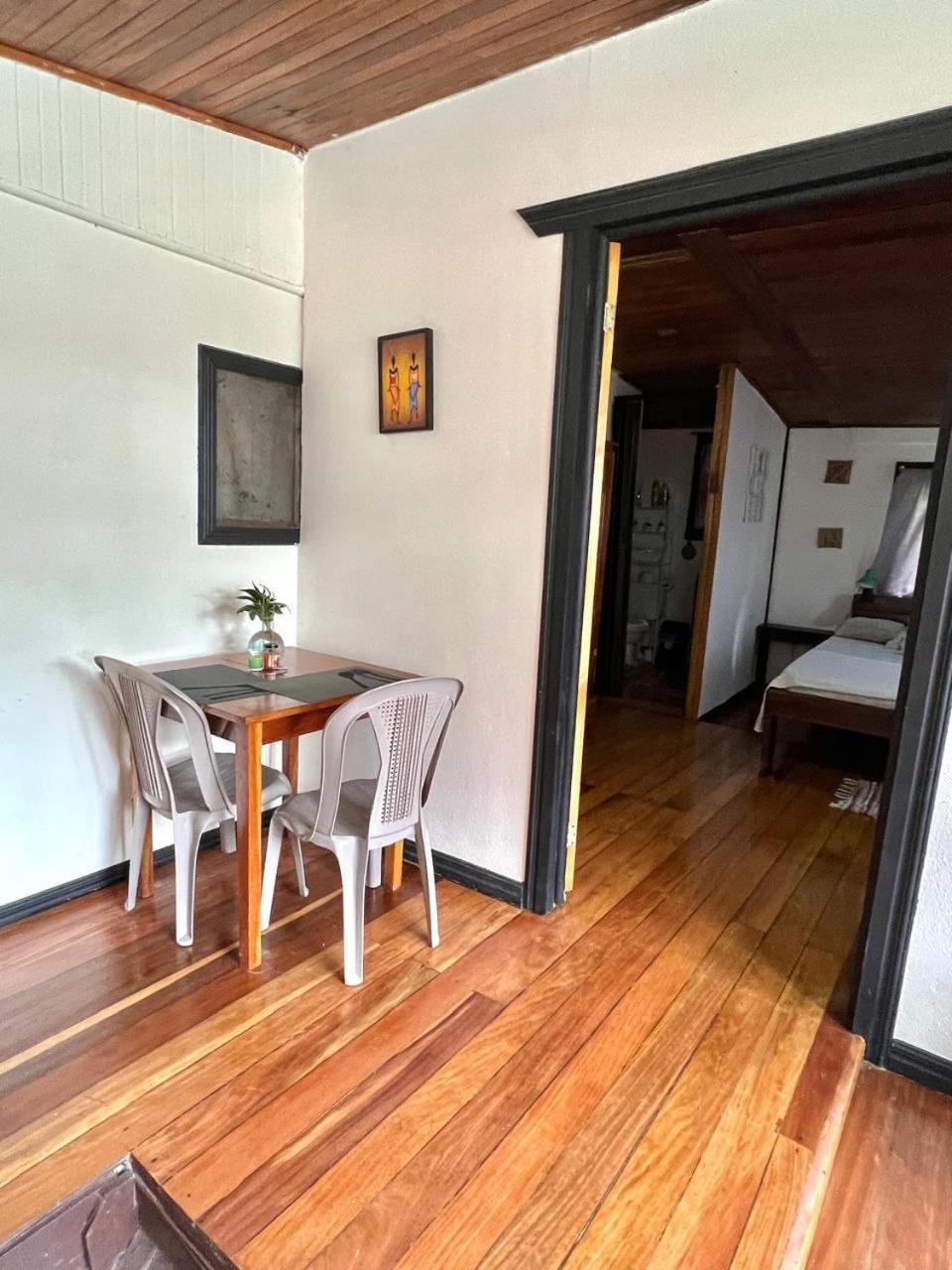 Pura Vida Hostel Montezuma Bagian luar foto